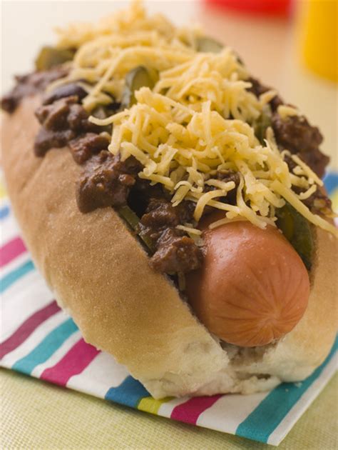 Amazing Slow Cooker Chili Dogs Recipe by Penny - CookEatShare