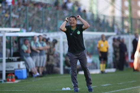 Ap S Demiss O De Dal Pozzo Chapecoense Encaminha Contrata O De Novo