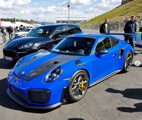 Club Blue 2018 Porsche 911 Gt2 Rs Stands Out In Germany Autoevolution