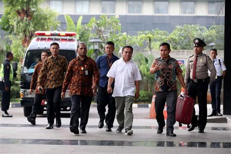 Foto Kiprah Irwandi Yusuf Mantan Pejabat Gam Yang Jadi Gubernur Aceh