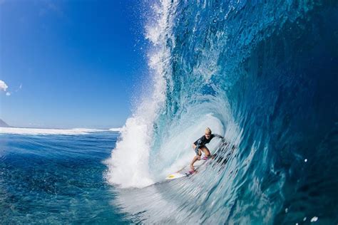 Melhores Surfistas Do Mundo Se Preparam Para O Outerknown Tahiti Pro