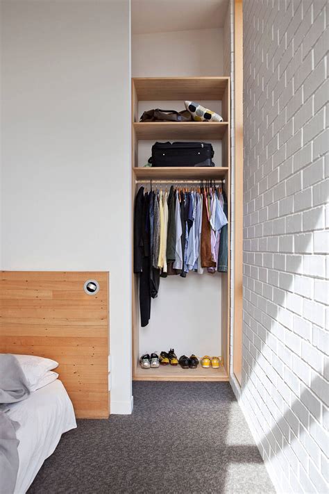 30+ Closet Solutions For Small Spaces - DECOOMO