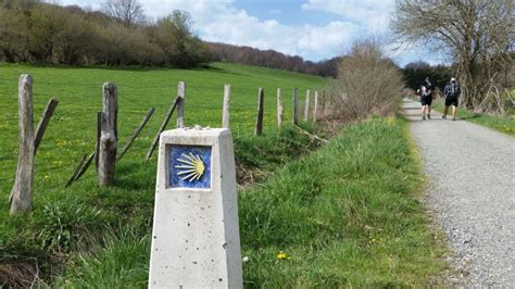 Walking The Camino Francés Roncesvalles To Pamplona Dang Travelers