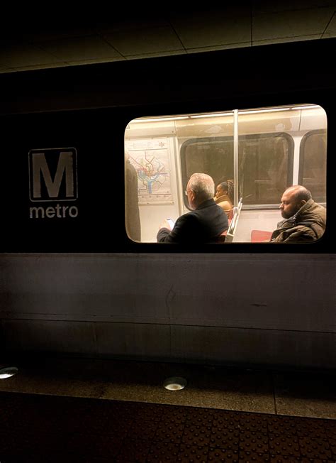 DC commute : r/streetphotography