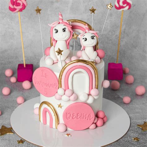 Pretty in Pink: Unicorn Pink Fondant Cake for a Celebration