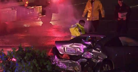 One Dead One Injured In Horrific 580 Crash In Oakland Cbs San Francisco