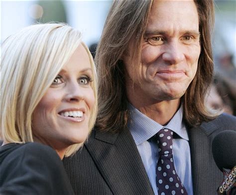 Jim Carrey And Jenny McCarthy Announce Break Up Via Twitter | SMSEO