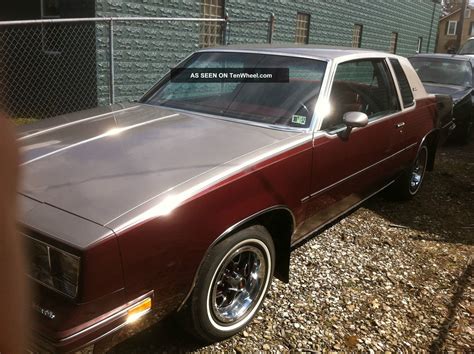 1983 Oldsmobile Cutlass Supreme Base Coupe 2 Door 3 8l