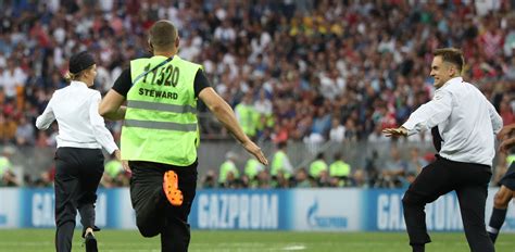 Lan Pussy Riota Koji Je Upao Na Finale Sp A Otrovan Nacional Hr News Portal