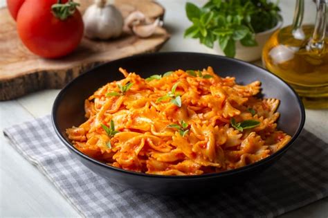 Premium Photo Farfalle Pasta With Tomato Sauce Bow Tie Pasta