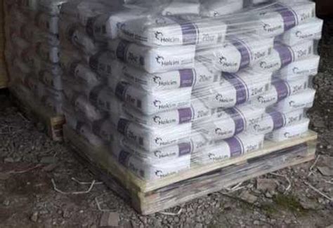 Белый клей для блоков Holcim 20 кг | Festima.Ru - Мониторинг объявлений