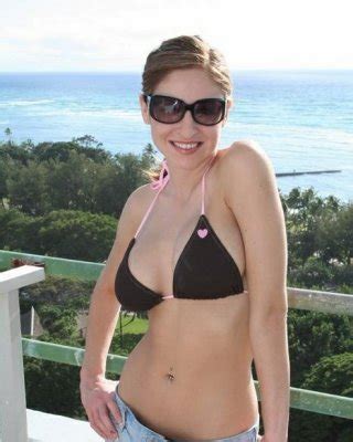 Paris Kennedy Stripping A Bikini Porn Pictures XXX Photos Sex Images