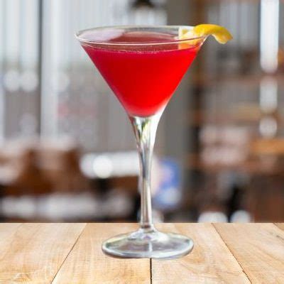 Sex on the Beach cóctel Ingredientes receta e historia del cóctel