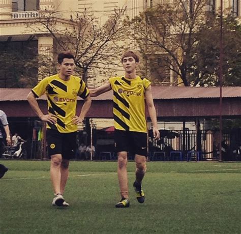 U C D N C U Th P Trai Nh Hot Boy C N Y L Khi Hot Boy M C Qu N I O S