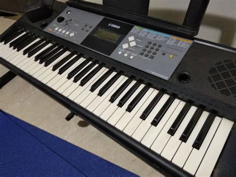 Yamaha Keyboard $80, Hobbies & Toys, Music & Media, Musical Instruments ...