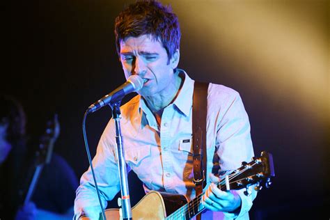 Noel Gallagher Previews Five New Songs And Plays Rarely Seen Oasis Song At Intimate Warm Up Gig