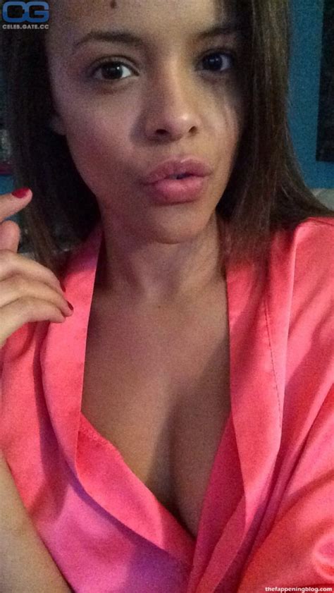 Aubrey Cleland Nackt Nacktbilder Playboy Nacktfotos Fakes Oben Ohne