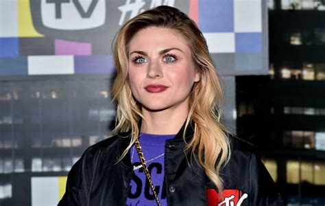 kurt cobain's daughter net worth
