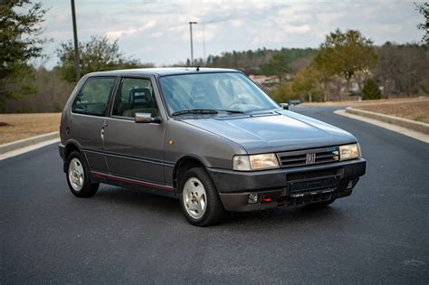 Ar Pijaca Klasika Fiat Uno Turbo Auto Republika