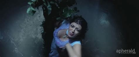 Kajal Agarwal New Hot Navel Images