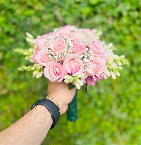 Buqu De Noiva Rosa Ou Branco Floricultura Bh Cestas De Flores Bh