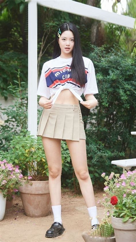 Korean Picture Kpop Girls Cheer Skirts Idol Mini Skirts Lily