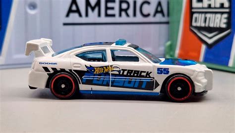 Машинка Базова Hot Wheels Dodge Charger Drift Metro 1 64 HKJ69 White купити в інтернет