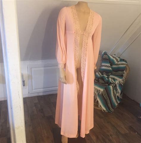 Vintage Lingerie Robe Gem