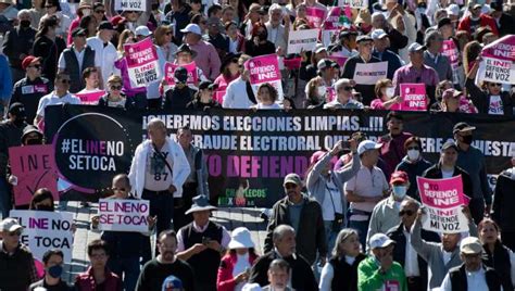 Miles De Mexicanos Protestan Contra Reforma Electoral De López Obrador