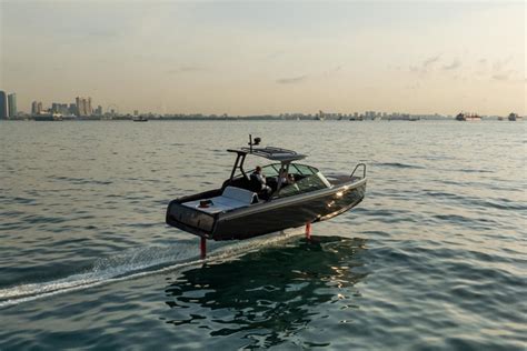 Foiling Electric Powerboat Candela C 8 Wins German Design Awards