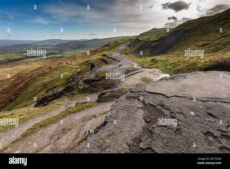 The mam tor landslide hi-res stock photography and images - Alamy