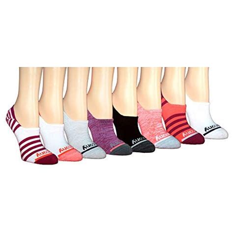 13 Best No Show Socks That Actually Stay In Place 2024