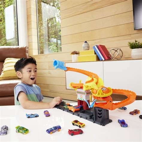 Ігровий набір Атака кобри Hot Wheels HTN81