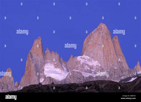 Cerro Fitz Roy Ft Sunrise Argentina Patagonien Los Glaciares