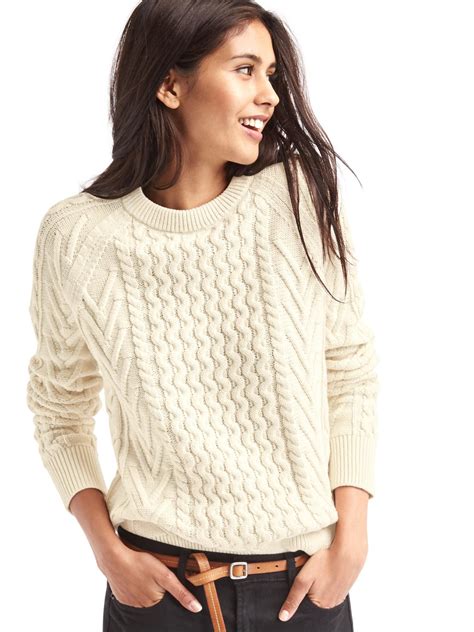 Wavy cable knit sweater | Long cable knit sweater, Long sweaters for