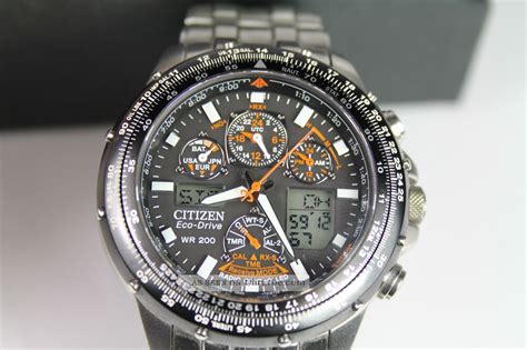 Citizen Eco Drive Pro Master Titanium Wr 200 Gn 4w S 12g Uhr