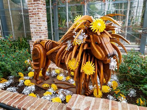 Whimsical Gardens: The New Maximalist Trend for Outdoor Spaces - Home ... 