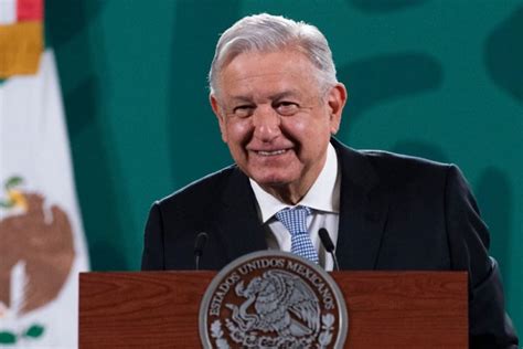 AMLO rompe veda electoral de nuevo y presume logros económicos