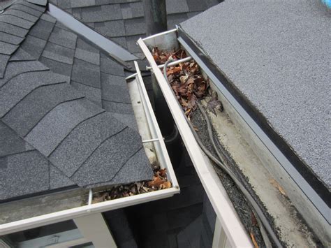 Toronto Eavestroughing 6 Inch Eavestrough And Heater Cables