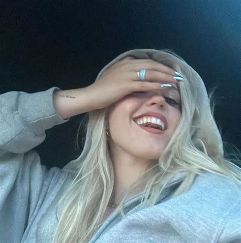 Rene Rapp Blonde Wife Renee Woman Crush