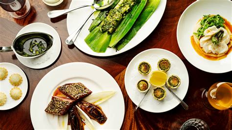 Restaurant Review: Le Rock in Rockefeller Center - The New York Times