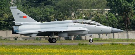 Pakistan Air Force To Receive First 12 JF-17B Thunder Multirole Combat ...