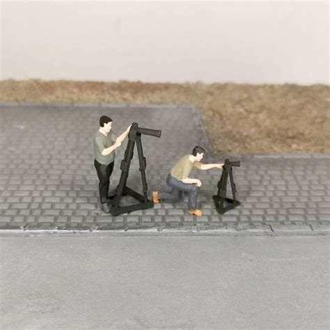 Scale Naked Girl Hands Up Diorama Supplies