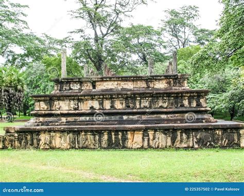 Polonnaruwa Sri Lanka The Ruins Of An Ancient Temple Stock Photo