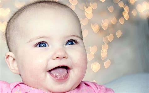 Cute Baby Girl Smiling Wallpaper