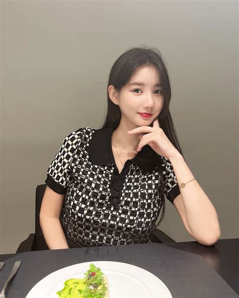 OnlyFans Fantrie Asian Korean Km Km DJ Miu Korean Nude Photo The