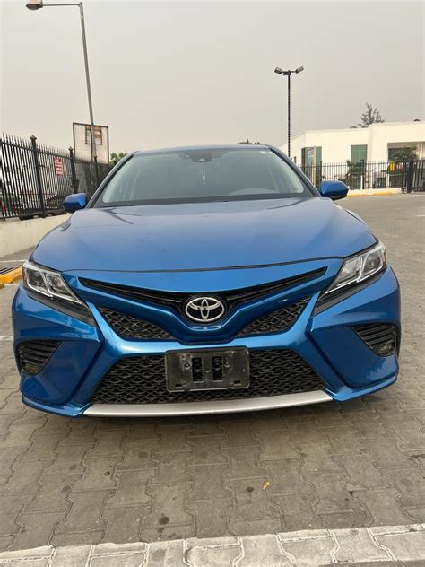 Superb And Clean 2 Tone Color Toyota Camry Se 2019 39k Mileage In