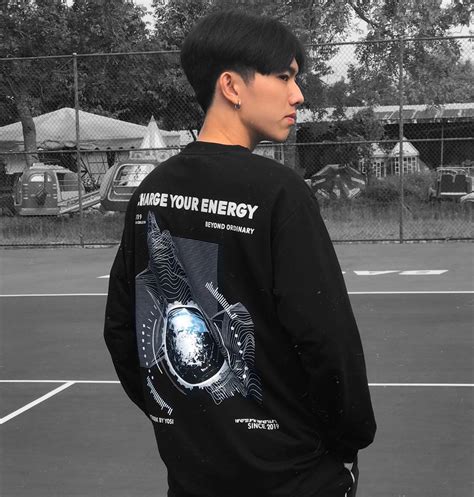 Hot boy tuổi nhiều lần bị nhầm là trai Trung được chấm điểm vì mong muốn kiếm nhiều tiền