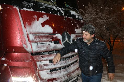 Afyonkarahisar Antalya kara yolunda ulaşıma kar engeli Son Dakika