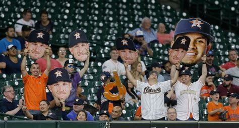 Astros Fan Files 1m Lawsuit Against Team After Sign Stealing Scandal